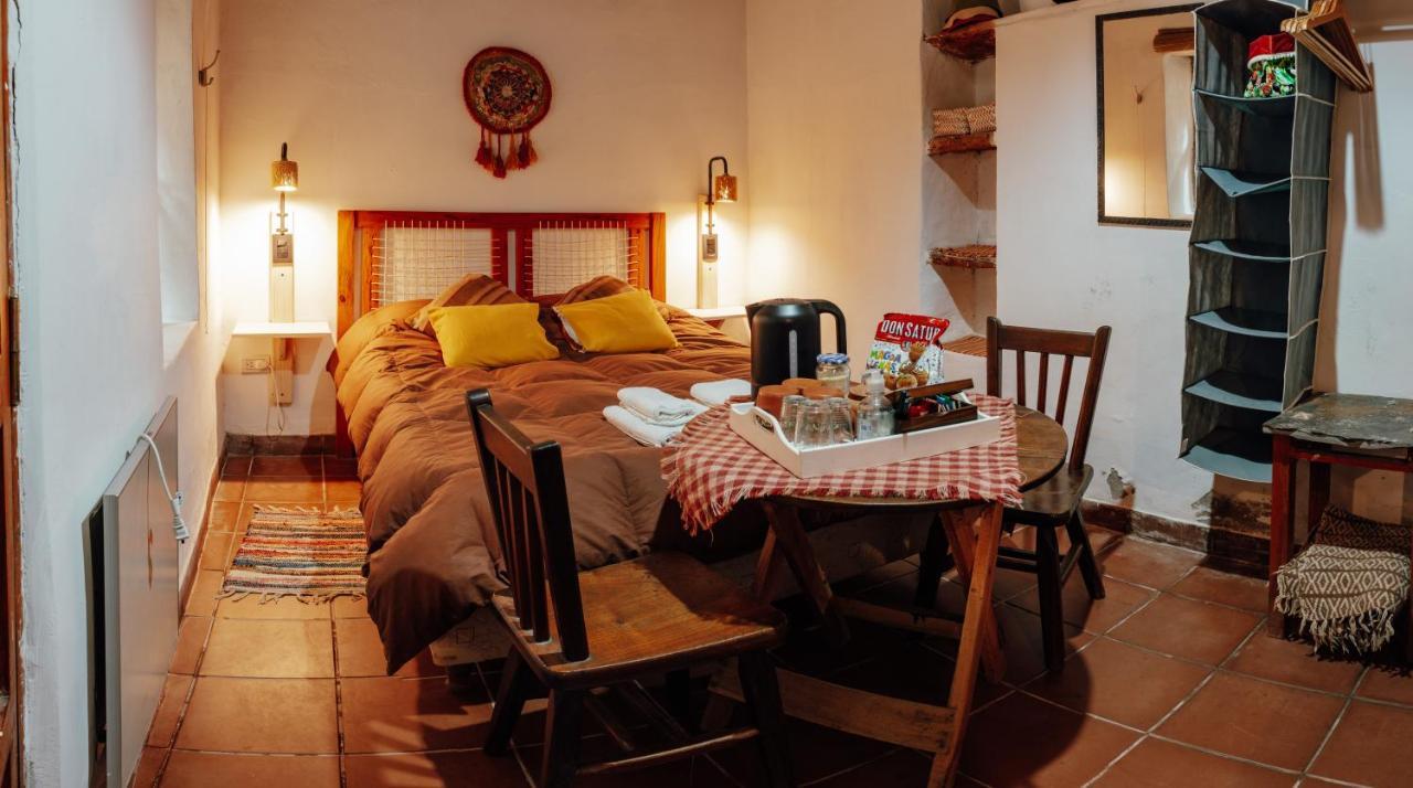 Casa De La Flia. Sanchez Bed & Breakfast Humahuaca Exterior photo